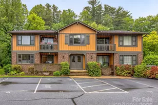 1745 Haywood Manor Rd, Hendersonville, NC 28791 - Photo 2