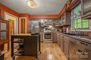 144 Beechwood Dr, Columbus, NC 28722 - Photo 10