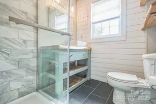 379 N Louisiana Ave, Asheville, NC 28806 - Photo 16