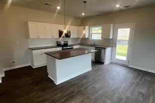 4601 Green Drake Dr, Charlotte, NC 28269 - Photo 2
