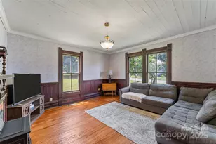 202 E Central Ave, Catawba, NC 28609 - Photo 6