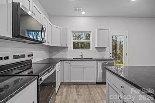 4552 Green Drake Dr, Charlotte, NC 28269 - Photo 22