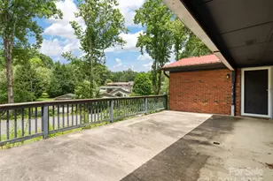 71 Auburn Park Dr, Waynesville, NC 28786 - Photo 6