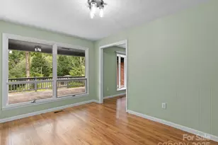 71 Auburn Park Dr, Waynesville, NC 28786 - Photo 10