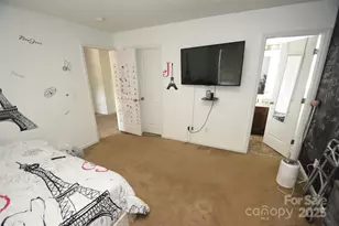 11124 Pond Valley Ct, Charlotte, NC 28269 - Photo 30