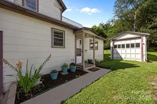 133 Lawson St, Hot Springs, NC 28743 - Photo 24