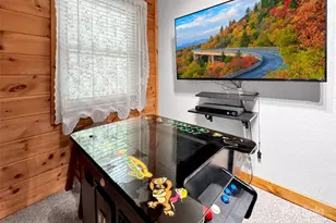 1064 Point of View Dr, Waynesville, NC 28785 - Photo 20