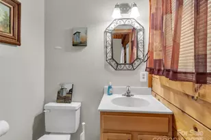 1064 Point of View Dr, Waynesville, NC 28785 - Photo 12