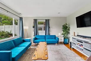 11 Oakley Dogwood Dr, Asheville, NC 28803 - Photo 4