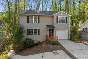 13 Castle St, Asheville, NC 28803 - Photo 1