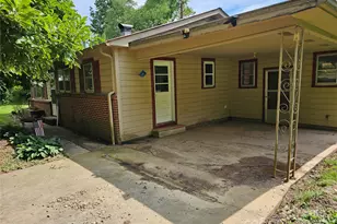 573 Uptons Landing Rd, Marion, NC 28752 - Photo 4