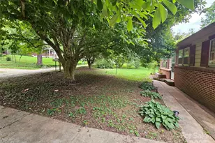 573 Uptons Landing Rd, Marion, NC 28752 - Photo 28