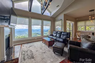 30 Club Villa Ct, Burnsville, NC 28714 - Photo 6