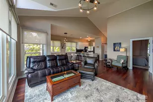 30 Club Villa Ct, Burnsville, NC 28714 - Photo 10