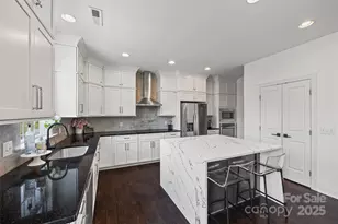 17622 Austins Creek Dr, Charlotte, NC 28278 - Photo 8