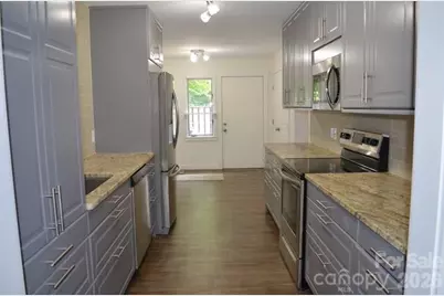 609 Crowfields Lane, Asheville, NC 28803 - Photo 6