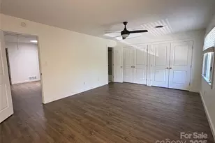 609 Crowfields Ln, Asheville, NC 28803 - Photo 16