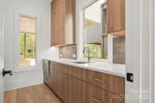 719 Charles Ave, Charlotte, NC 28205 - Photo 8