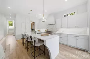 719 Charles Ave, Charlotte, NC 28205 - Photo 2