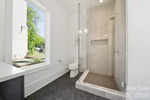 719 Charles Ave, Charlotte, NC 28205 - Photo 18