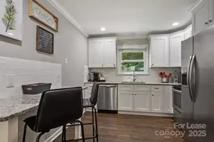 2521 Dora Dr, Charlotte, NC 28215 - Photo 4