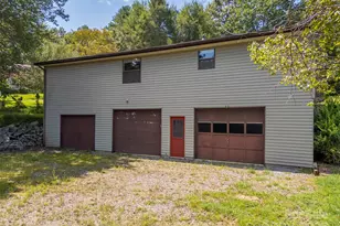 26 Canter Ct, Horse Shoe, NC 28742 - Photo 34