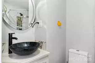 1302 1st Ave NW, Hickory, NC 28601 - Photo 14