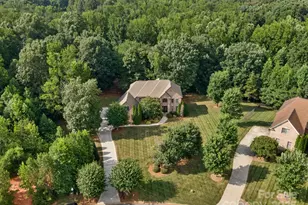 8407 Rolling Fields Rd, Mint Hill, NC 28227 - Photo 2