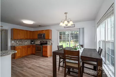 2119 Wexford Way, Statesville, NC 28625 - Photo 4