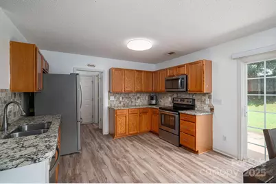 2119 Wexford Way, Statesville, NC 28625 - Photo 6