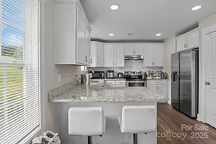 818 W Carolina Ave, Bessemer City, NC 28016 - Photo 22