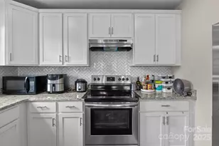 818 W Carolina Ave, Bessemer City, NC 28016 - Photo 18