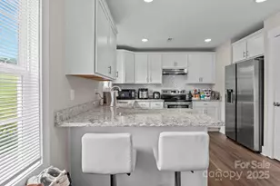 818 W Carolina Ave, Bessemer City, NC 28016 - Photo 14