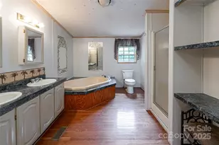 25 Elkins Branch Rd, Weaverville, NC 28787 - Photo 10