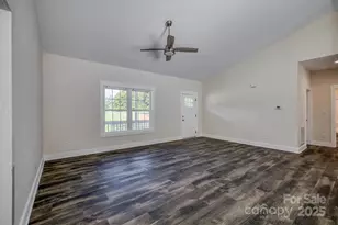 1152 Long Dr, Newton, NC 28658 - Photo 6