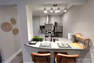 2000 Patio Ct, Charlotte, NC 28205 - Photo 6