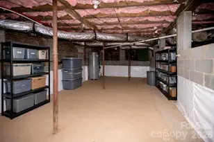 6517 Elmwood Cir, Charlotte, NC 28214 - Photo 6