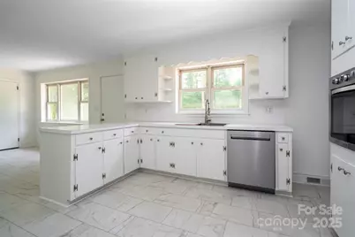 6517 Elmwood Circle, Charlotte, NC 28214 - Photo 6