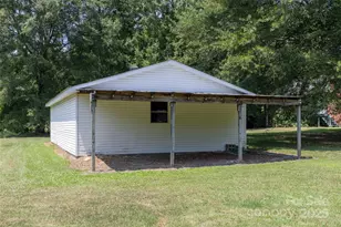 621 Big Lick Rd, Oakboro, NC 28129 - Photo 32