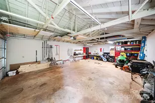 2717 Arnold Dr, Charlotte, NC 28205 - Photo 36