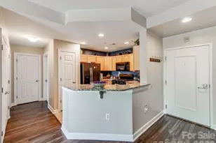 718 W Trade St, Charlotte, NC 28202 - Photo 12