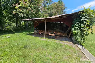 560 Bailey Mountain Rd, Mars Hill, NC 28754 - Photo 8