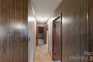 560 Bailey Mountain Rd, Mars Hill, NC 28754 - Photo 14