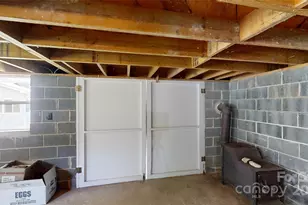 560 Bailey Mountain Rd, Mars Hill, NC 28754 - Photo 32