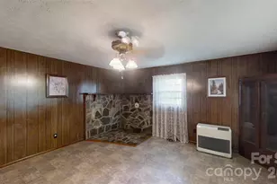 560 Bailey Mountain Rd, Mars Hill, NC 28754 - Photo 10