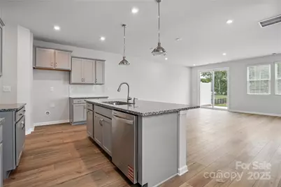 2101 Vinyasa Lane, Charlotte, NC 28215 - Photo 8