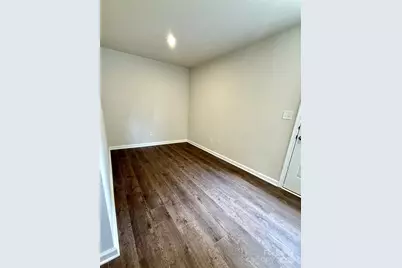 7226 Capstan Terrace, Charlotte, NC 28269 - Photo 4