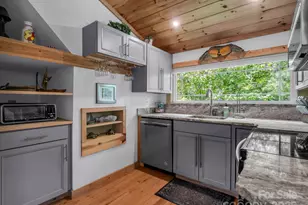 417 Tryon Bay Cir, Lake Lure, NC 28746 - Photo 12