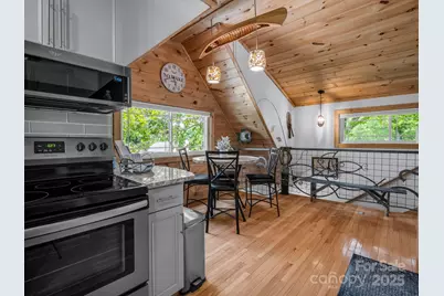 417 Tryon Bay Circle, Lake Lure, NC 28746 - Photo 10