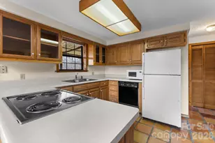 236 Valley View Dr, Topton, NC 28781 - Photo 8